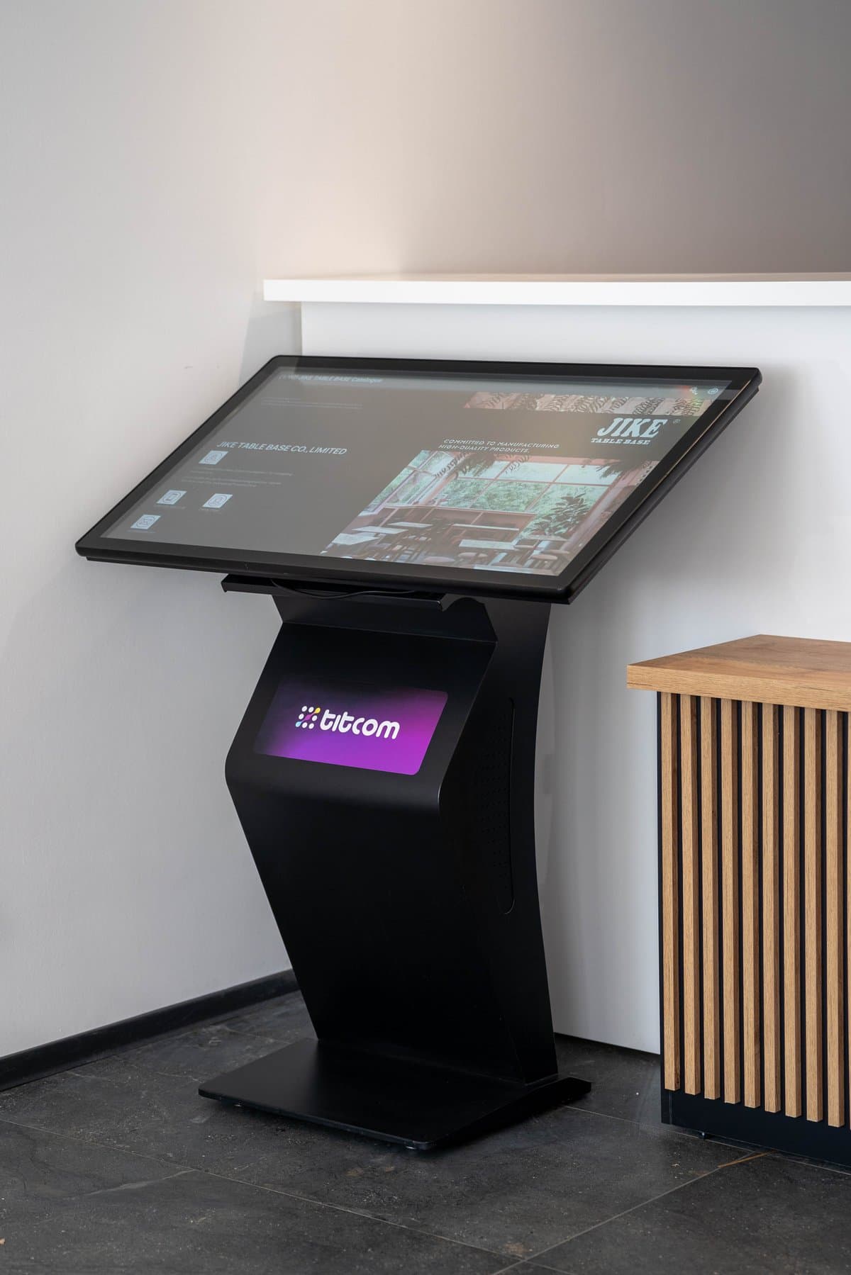 Interactive Kiosk — primjena u prostoru 1